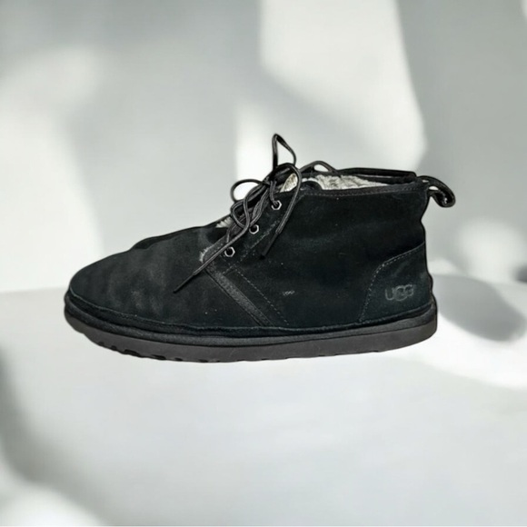 🌻UGG Black Suede Neumel Lace-Up Chukka Boots Men's Size 12 - Picture 1 of 10